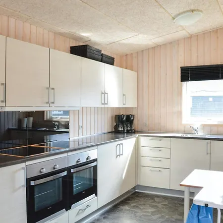 Ferienhaus 4 Star In *